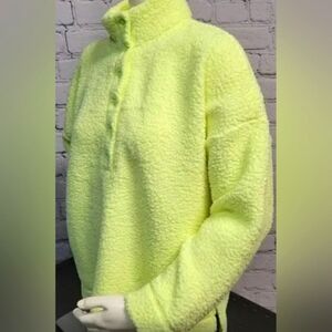 NWT🔥$55 Aerie Cloud Fluffy Soft Henley Sweatshirt Sweater Neon Yellow Last 1